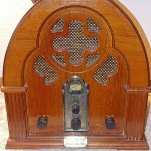 Vintage Replica Thomas Collector's Edition Radio Model 317